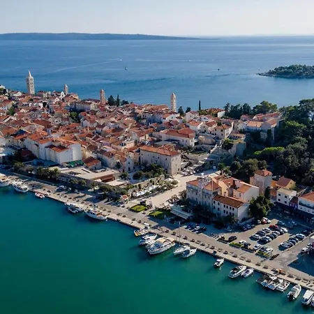 Dragica Πανσιόν 3*
